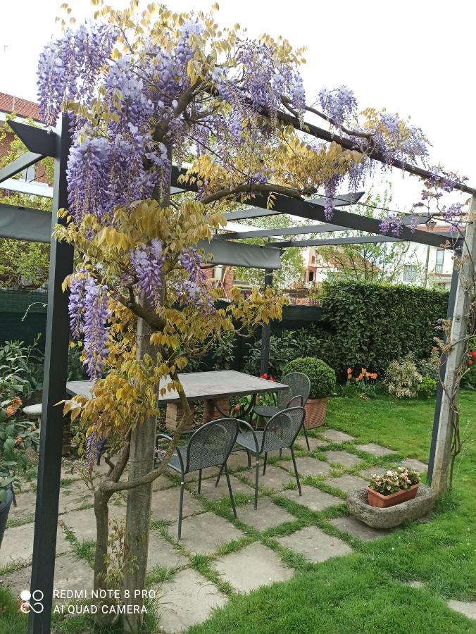 D'Or Duble' Bed And Breakfast Carignano  Buitenkant foto