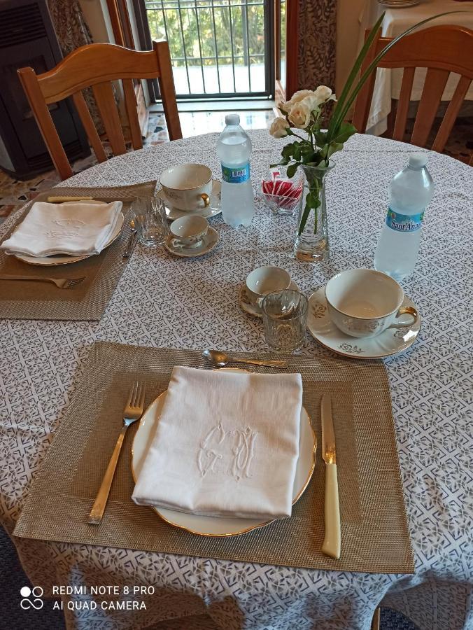 D'Or Duble' Bed And Breakfast Carignano  Buitenkant foto